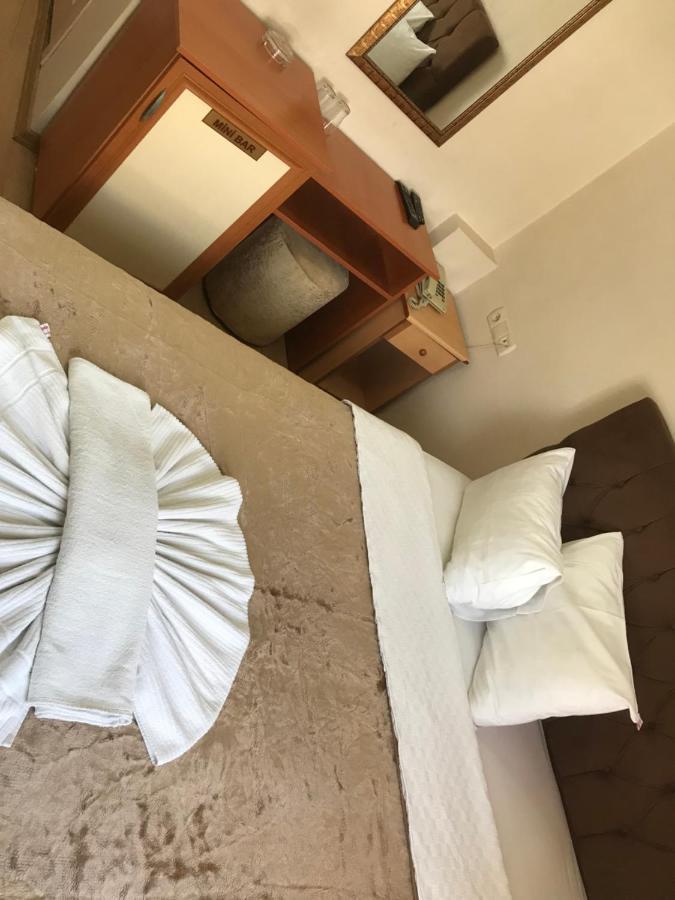 Oeruen Hotel Istanboel Buitenkant foto