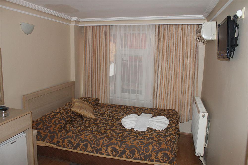 Oeruen Hotel Istanboel Buitenkant foto
